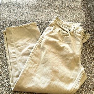 Old Navy slouchy straight cream jeans size 6 petite